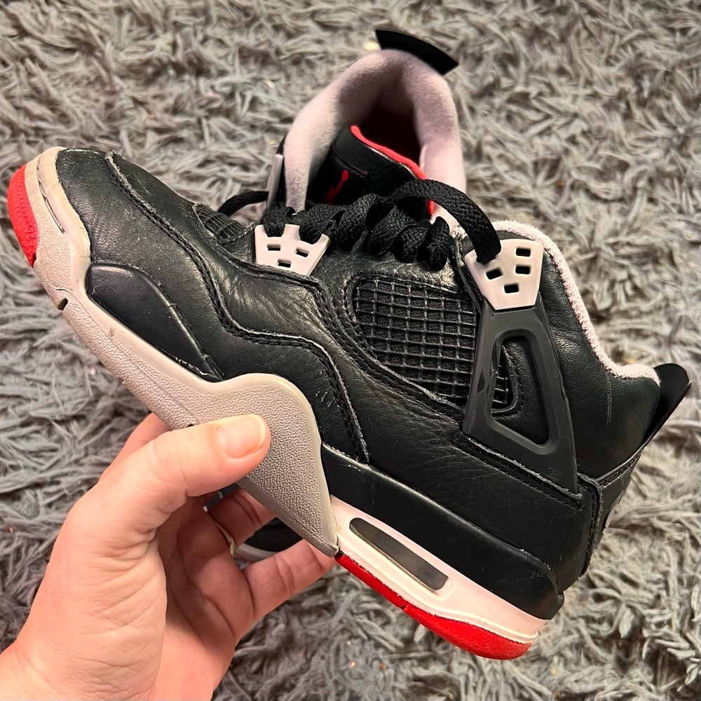 Boys Nike Jordan 4 Retro “Bred Reimagined” Sneakers 4Y